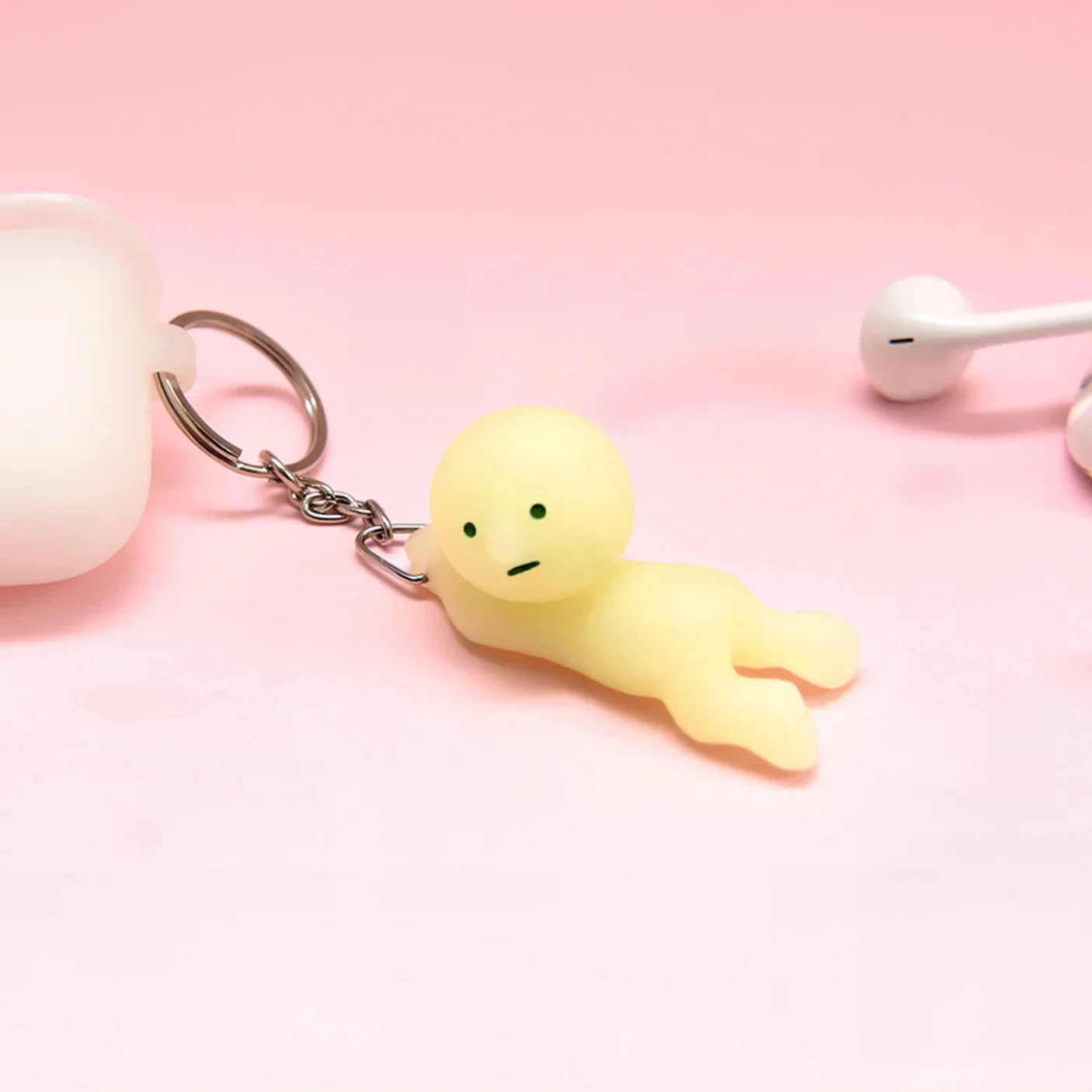 Smiski: Keychain - Grabbing Key Figure - Image 4